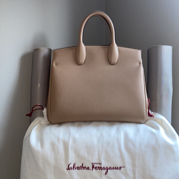FERRAGAMO The Studio Bag CASHEW Authentic & NWT - Picture 12 of 17